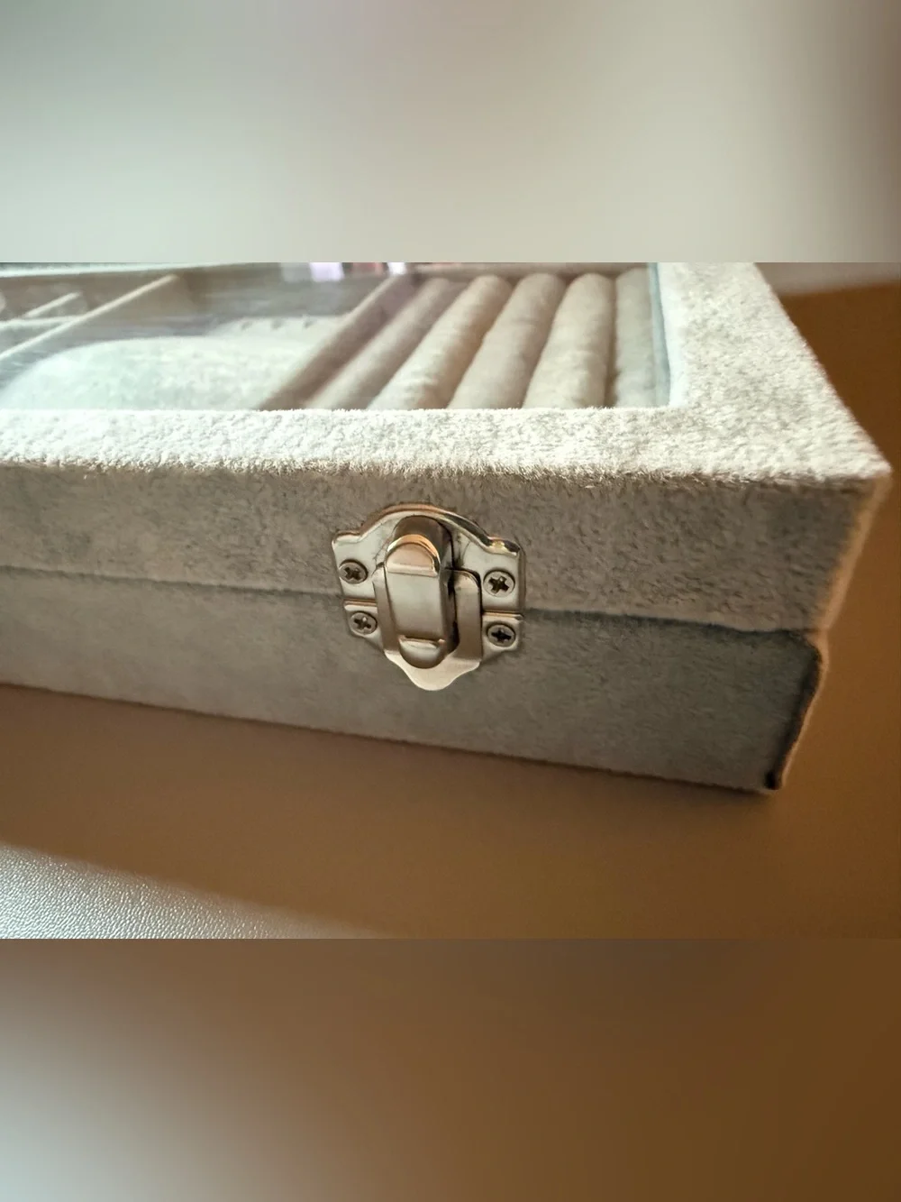 Plush Jewelry Storage Tray Organizer in Light Gray